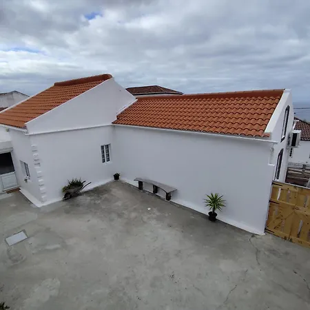 Vakantiehuis Azure Vista *